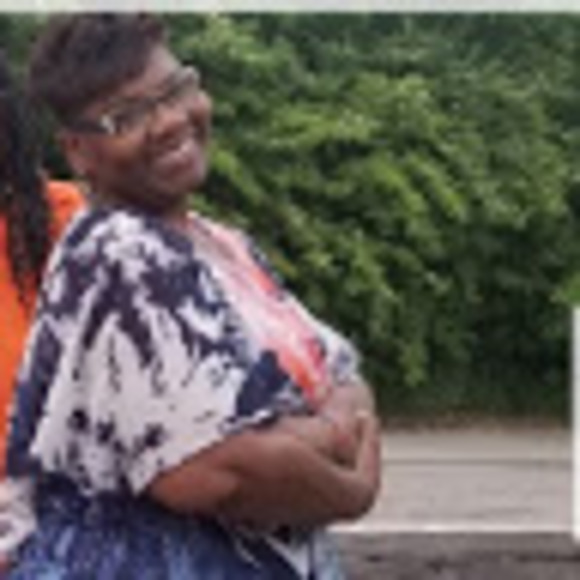 Meet your Posher, Tam - Picture 1 of 1